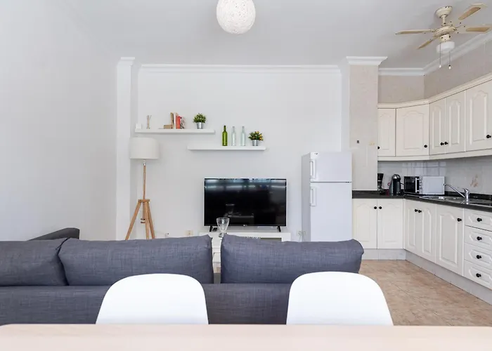 Almar Sagasta Apartament *